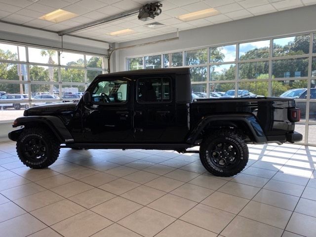 2023 Jeep Gladiator Willys