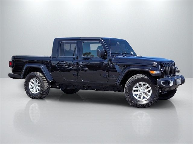 2023 Jeep Gladiator Sport S