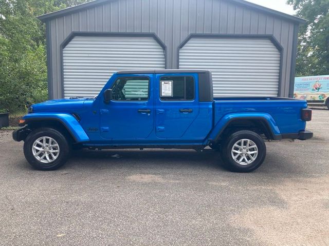 2023 Jeep Gladiator Sport