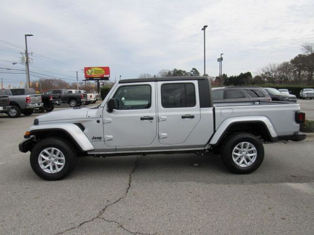 2023 Jeep Gladiator Sport S