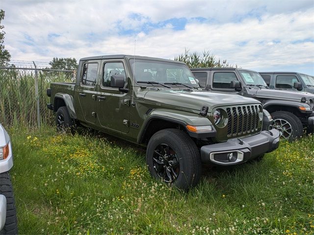 2023 Jeep Gladiator Sport