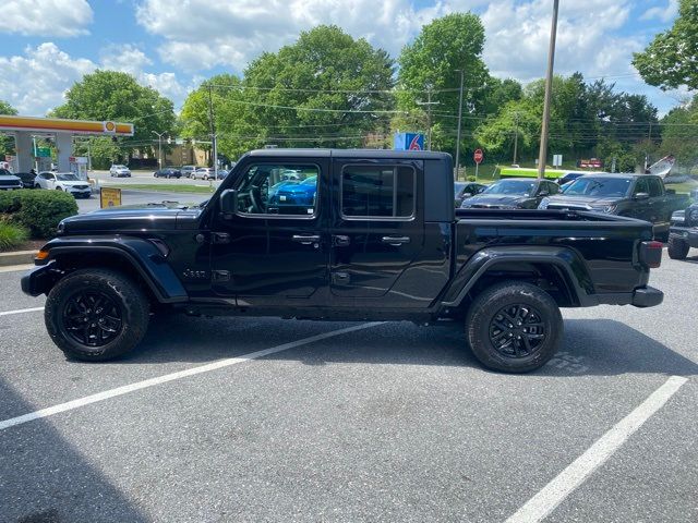 2023 Jeep Gladiator Sport S