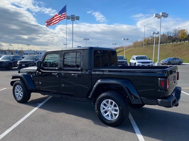 2023 Jeep Gladiator Sport S