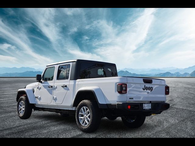 2023 Jeep Gladiator Sport S