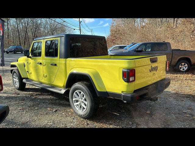 2023 Jeep Gladiator Sport S