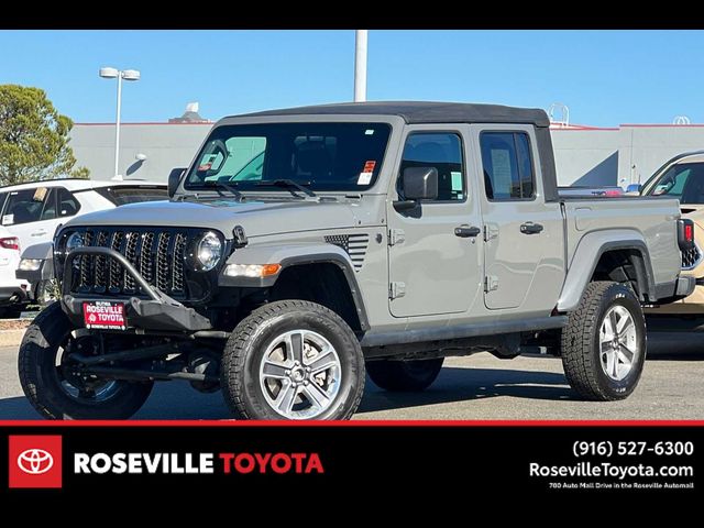 2023 Jeep Gladiator Willys