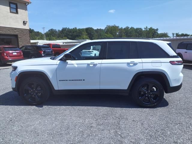 2023 Jeep Grand Cherokee Altitude