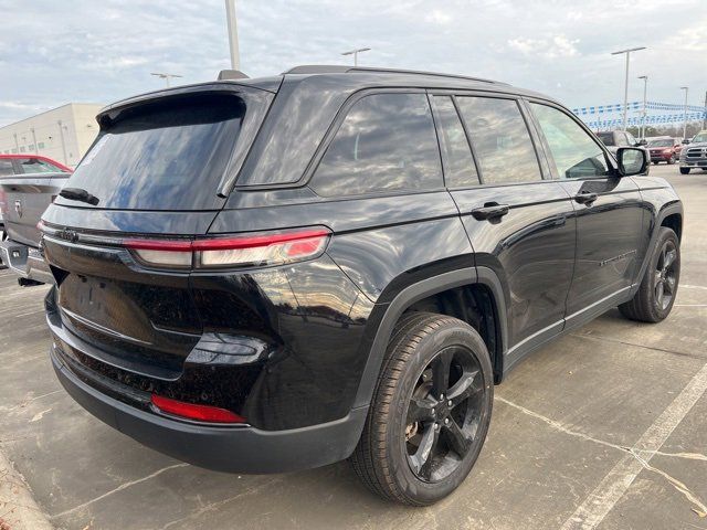 2023 Jeep Grand Cherokee Altitude