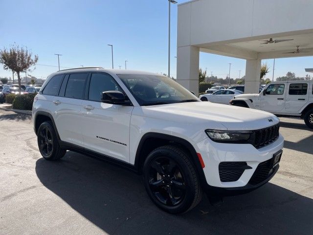 2023 Jeep Grand Cherokee Altitude