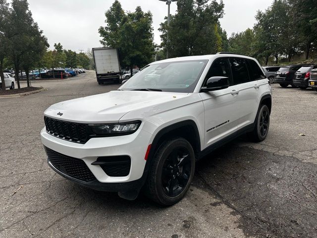 2023 Jeep Grand Cherokee Altitude