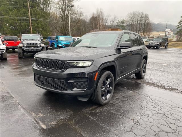 2023 Jeep Grand Cherokee Altitude