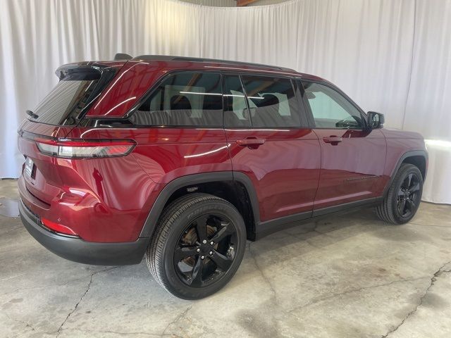 2023 Jeep Grand Cherokee Altitude