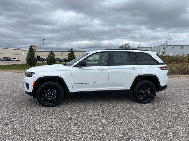 2023 Jeep Grand Cherokee Altitude