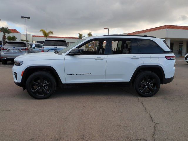 2023 Jeep Grand Cherokee Altitude