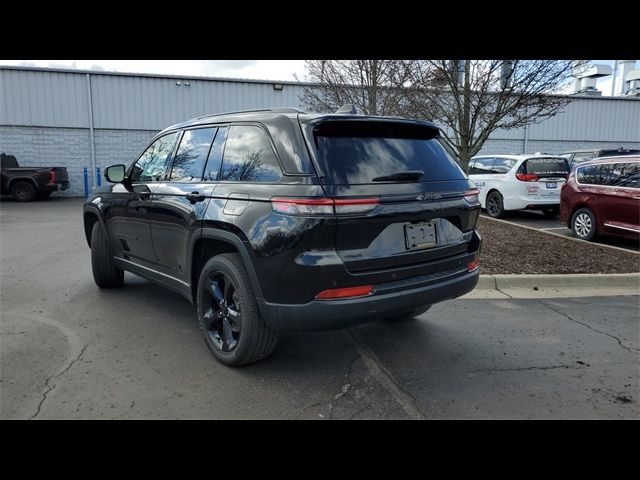 2023 Jeep Grand Cherokee Altitude