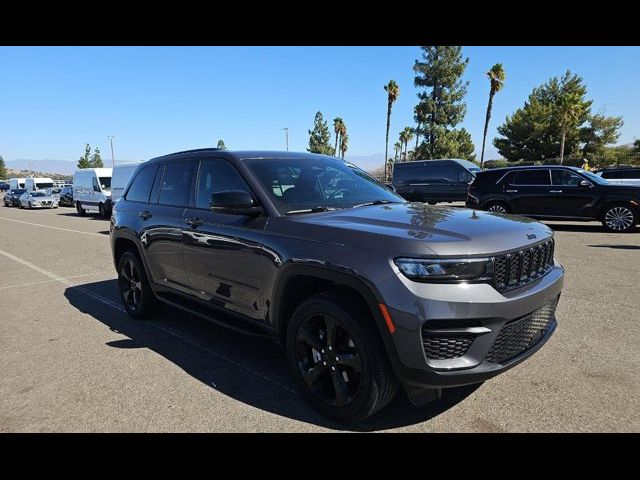 2023 Jeep Grand Cherokee Altitude