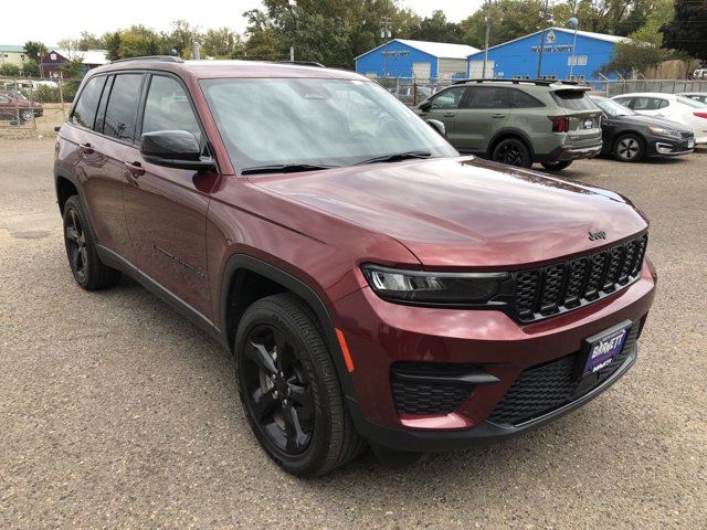 2023 Jeep Grand Cherokee Altitude