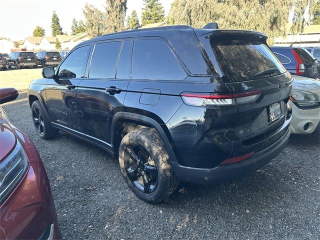 2023 Jeep Grand Cherokee Altitude