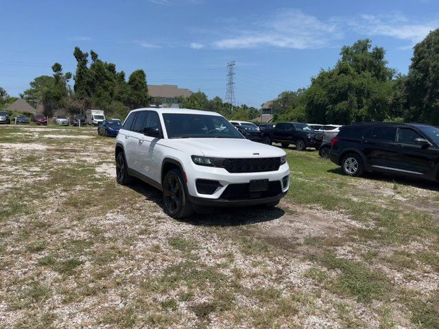 2023 Jeep Grand Cherokee Altitude