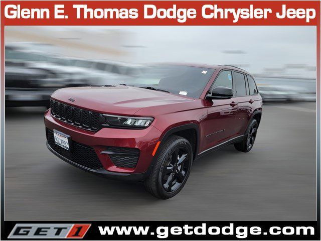 2023 Jeep Grand Cherokee Altitude