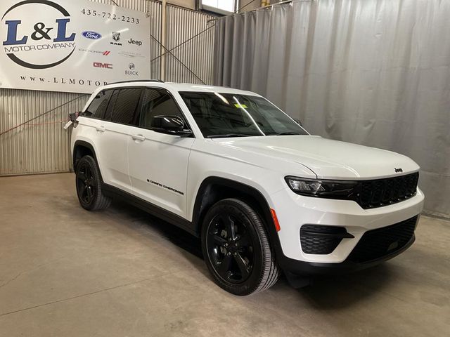 2023 Jeep Grand Cherokee Altitude