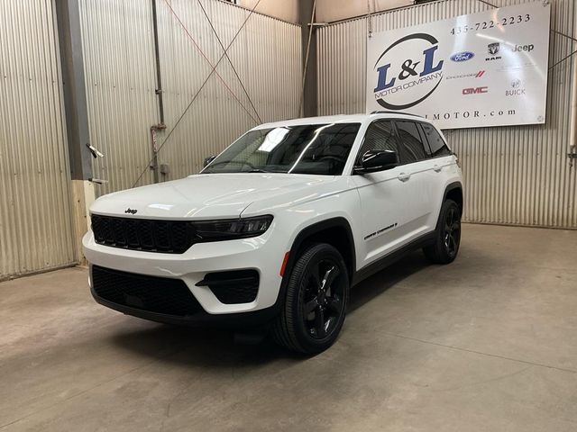 2023 Jeep Grand Cherokee Altitude