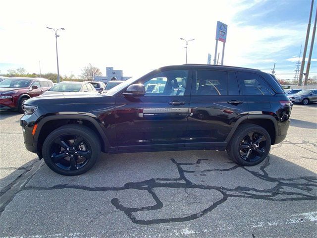 2023 Jeep Grand Cherokee Altitude