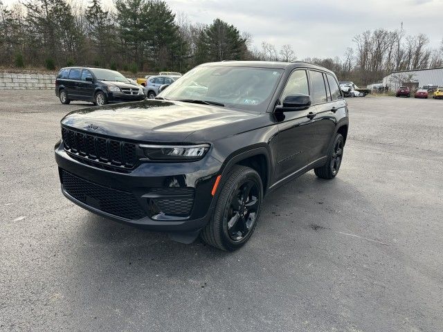 2023 Jeep Grand Cherokee Altitude