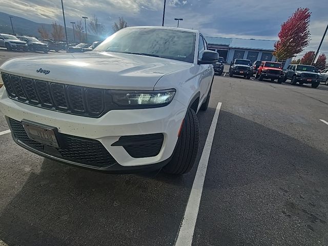 2023 Jeep Grand Cherokee Altitude