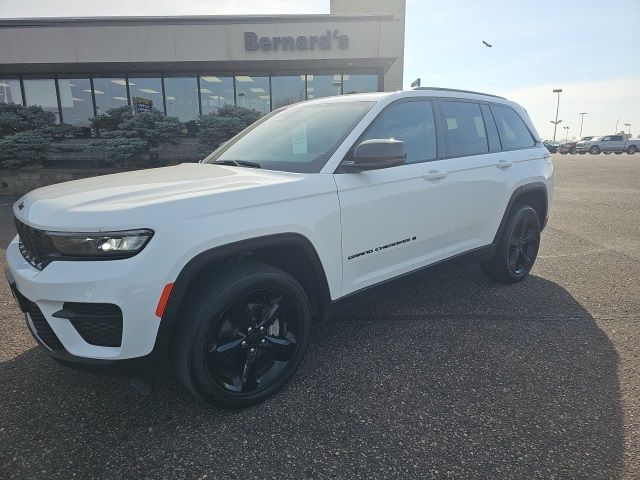 2023 Jeep Grand Cherokee Altitude