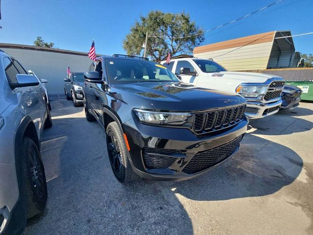 2023 Jeep Grand Cherokee Altitude