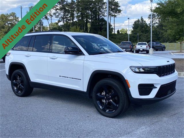 2023 Jeep Grand Cherokee Altitude