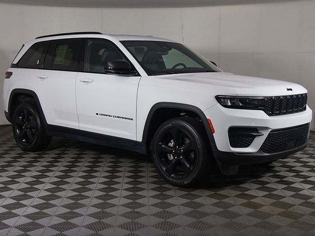 2023 Jeep Grand Cherokee Altitude