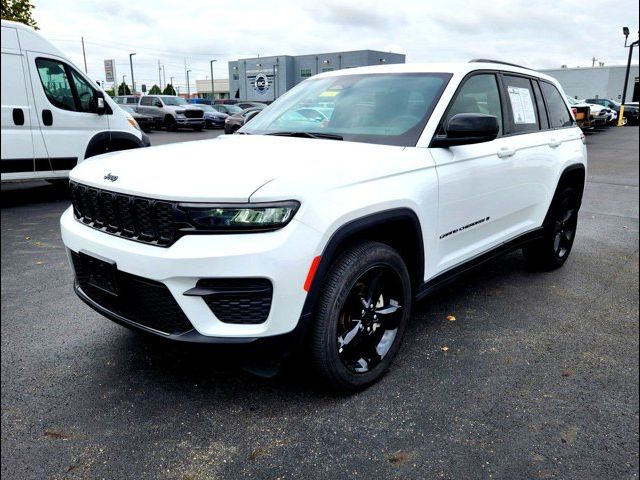 2023 Jeep Grand Cherokee Altitude