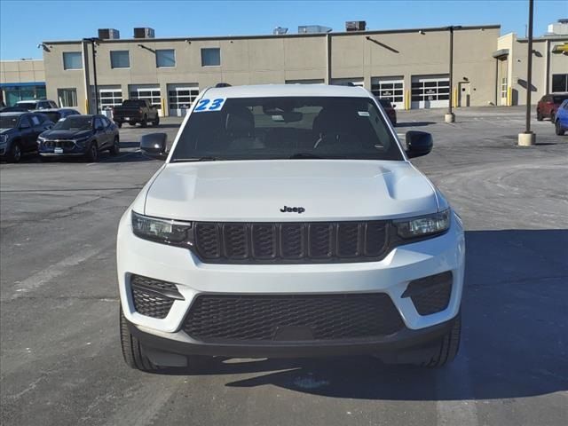 2023 Jeep Grand Cherokee Altitude