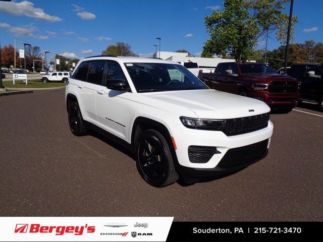 2023 Jeep Grand Cherokee Altitude