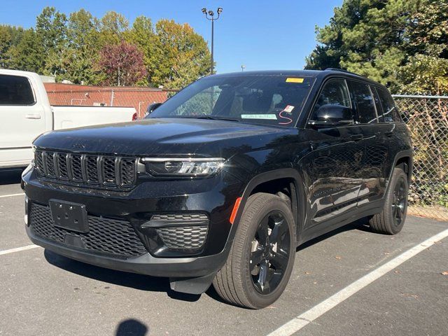 2023 Jeep Grand Cherokee Altitude