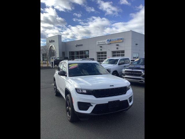 2023 Jeep Grand Cherokee Altitude