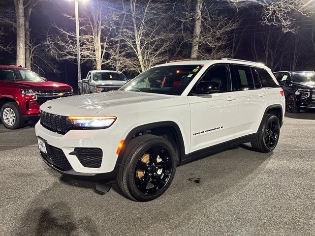 2023 Jeep Grand Cherokee Altitude