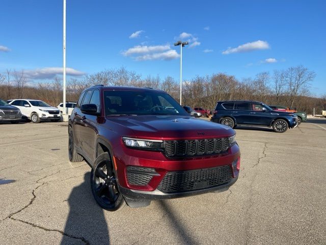 2023 Jeep Grand Cherokee Altitude