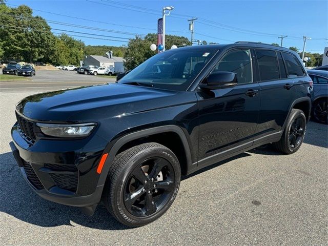 2023 Jeep Grand Cherokee Altitude