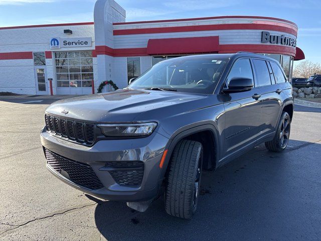 2023 Jeep Grand Cherokee Altitude