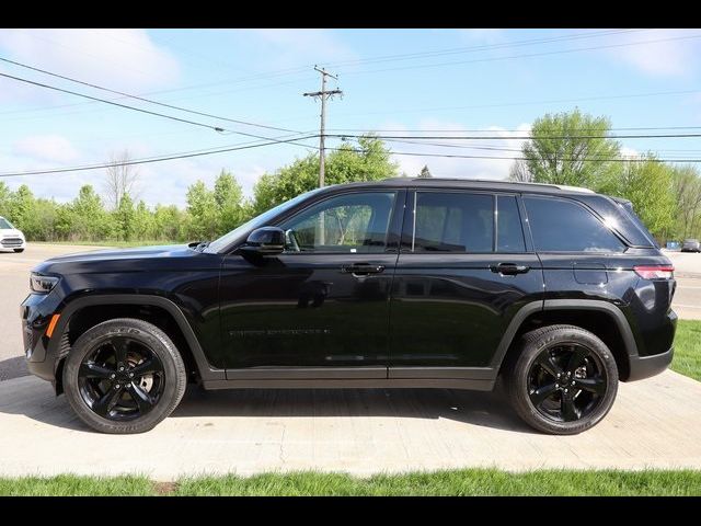 2023 Jeep Grand Cherokee Altitude