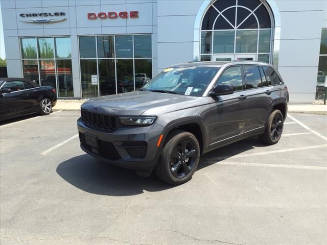 2023 Jeep Grand Cherokee Altitude