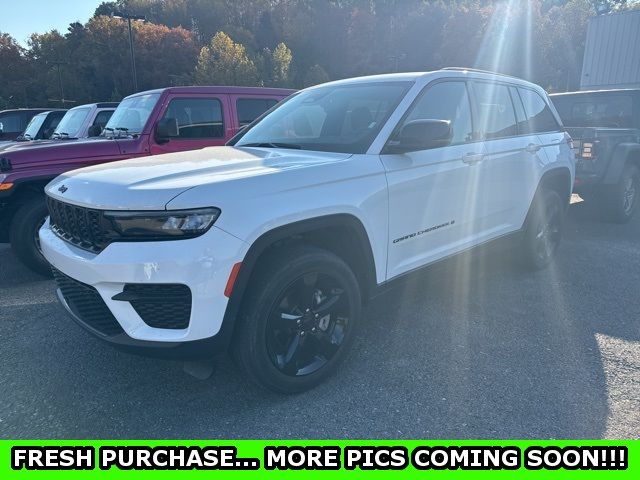 2023 Jeep Grand Cherokee Altitude