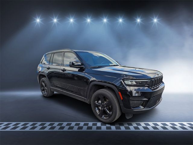 2023 Jeep Grand Cherokee Altitude