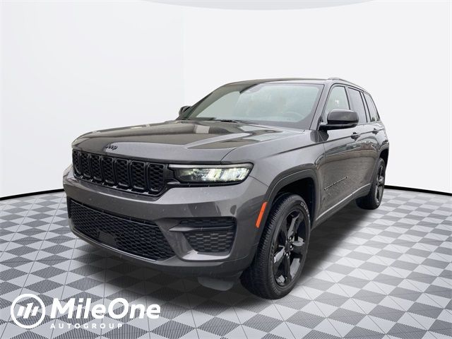 2023 Jeep Grand Cherokee Altitude