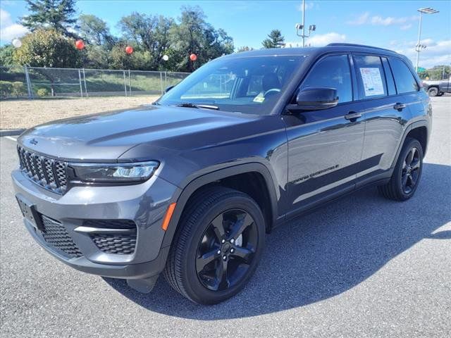 2023 Jeep Grand Cherokee Altitude