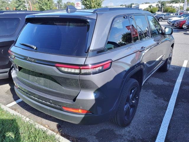 2023 Jeep Grand Cherokee Altitude