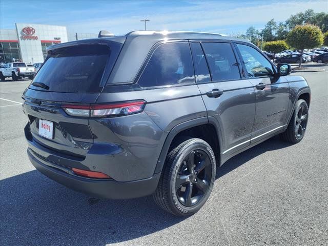 2023 Jeep Grand Cherokee Altitude